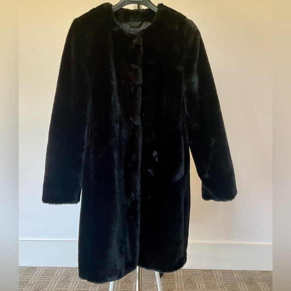 Banana Republic Black faux fur coat - Picture 2 of 8